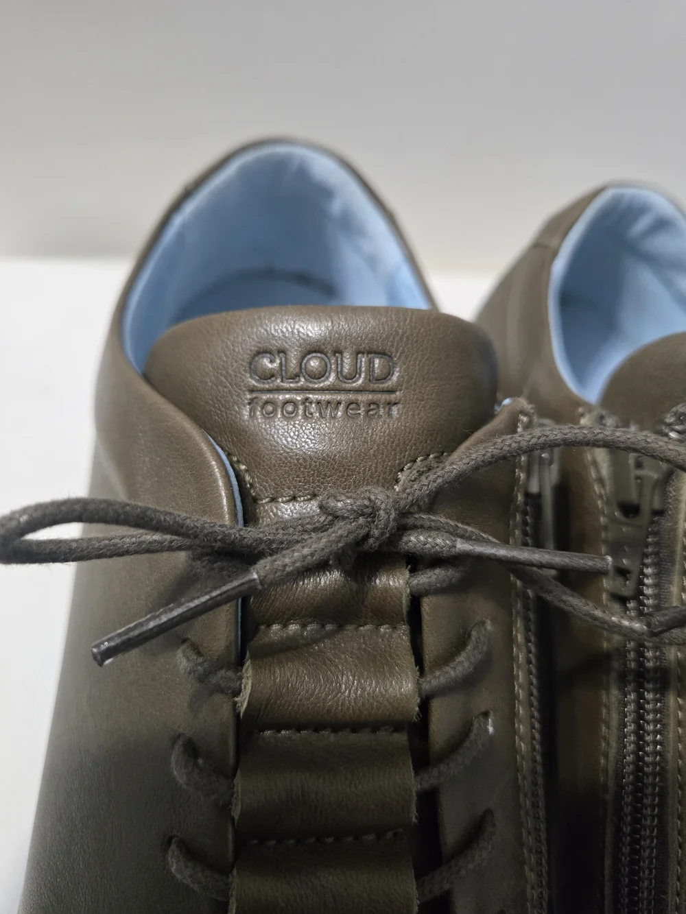 Cloud Olive Leather Casual Sneaker Unisex Size 40